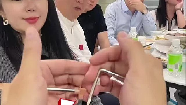 钉子弯曲魔术第一视角