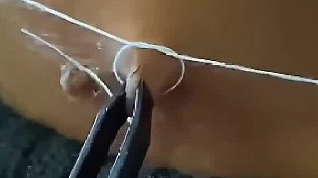 用指甲能扣掉了 玩自己试过