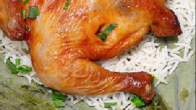 今天吃荷叶饭，大家猜到了吗