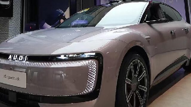 传统豪华纯电轿跑，奥迪 E5 车机评测！