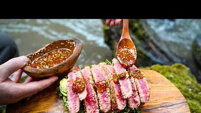 野外金枪鱼牛排三明治