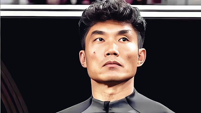 下树！45岁郑智任青岛西海岸主帅，球队官方号发段子调侃