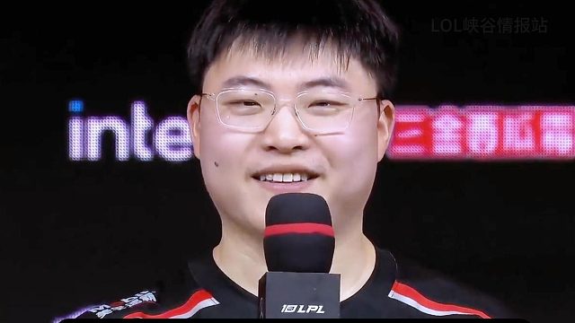 uzi再过两个月就要复播了！MLXG：跟他打组排压力太大了， 他生了女儿还有两个月就上班了