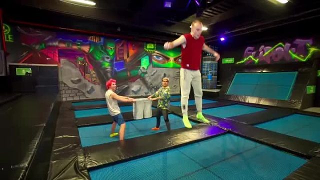 三种不同类型的蹦床挑战，全部挑战成功，就能获得算你厉害的头衔