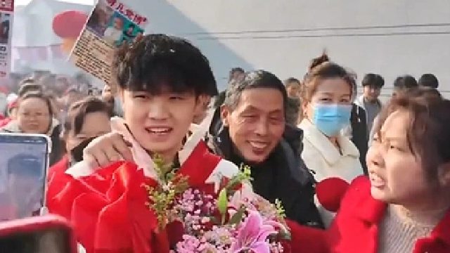 买卖同罪，认亲仅十天，他便决绝地与养父母划清界限