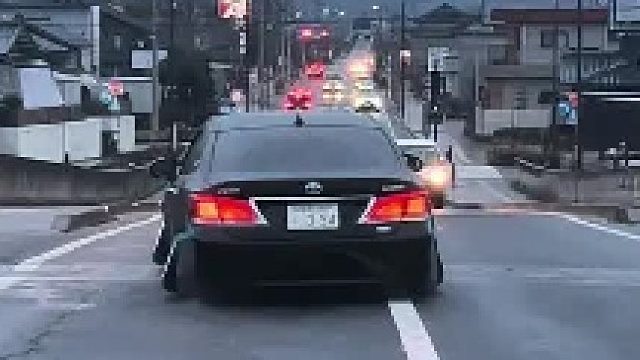 从来不怕独来独往 无条件相信自己 我不需要任何人的衬托