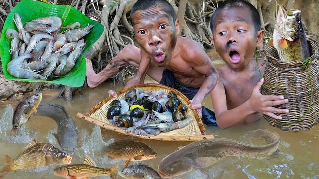 原始技术-在岩石上烹饪虾和传统捕鱼-吃得美味