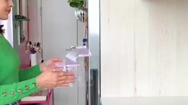 外国小姐姐沉浸式收纳调料盒