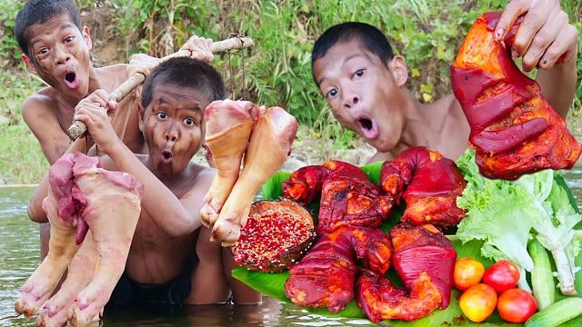 原始技术 - Kmeng Prey - 在森林里煮猪腿