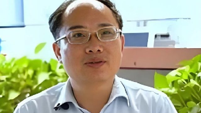 草台班子：世界就是草台班子啊，靠PS当上了院士