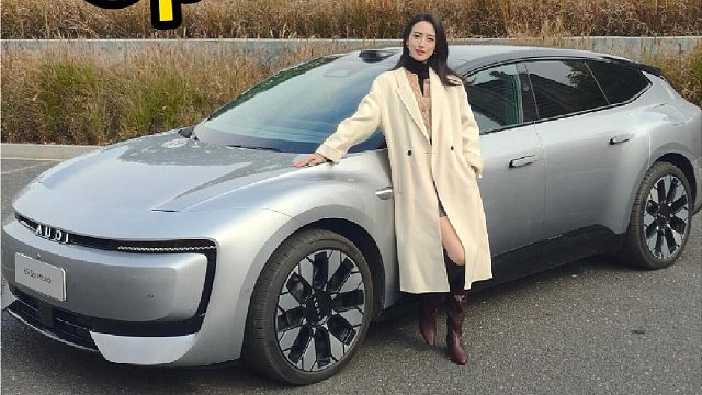 这台车真的又帅又好开…