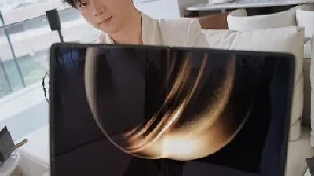 全球首款鸿蒙折叠电脑，华为MateBook Fold开箱体验