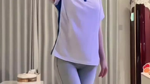 站住 看小女子跳一段