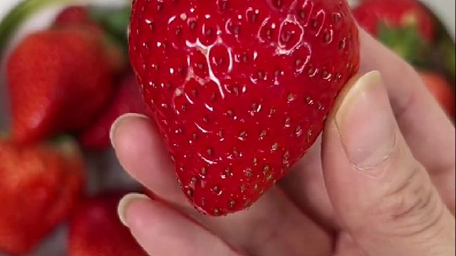 吃了这么多年草莓，你真的洗对了吗？教你正确清洗方法！