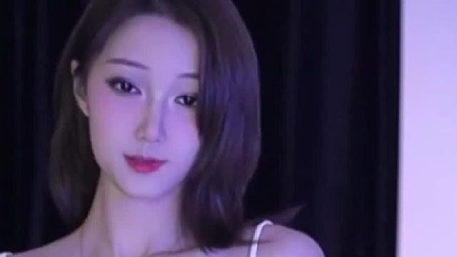 【柳清清丶】今晚的月色，都因你而温柔。