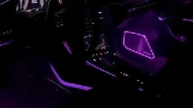 大哥特地晚上赶来装A6氛围灯 装完就能看到效果