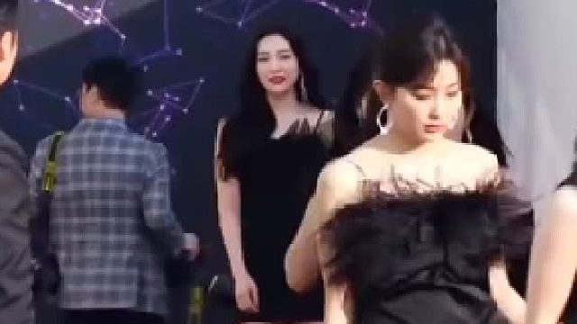 很受伤的感觉。