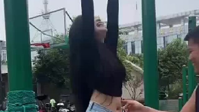 老铁们是不是有个大胆的想法[奸笑]