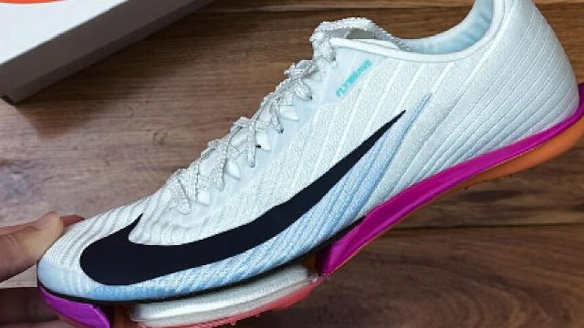 短跑体育生都爱穿它️苏神最后一舞战靴️