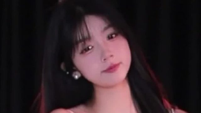 【盛世-草莓西八酱】你的眼神，别太炙热，我会慌。