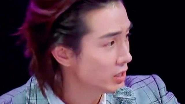 戚薇：李承铉你和小琴琴的气氛，是不是有点暧昧昂！