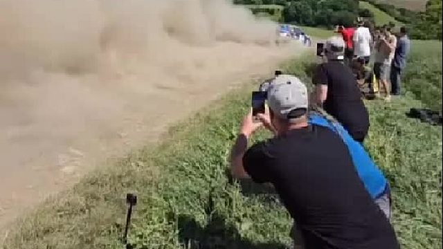 时刻提醒自己 在热爱面前什么都不重要