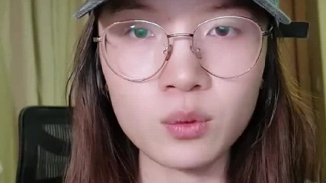 让孩子不要在乎家境的父母，自己却天天哭穷！