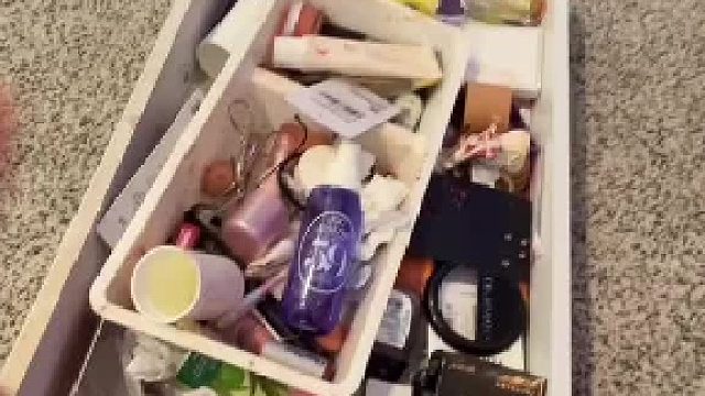 解压！沉浸式清理白女化妆台