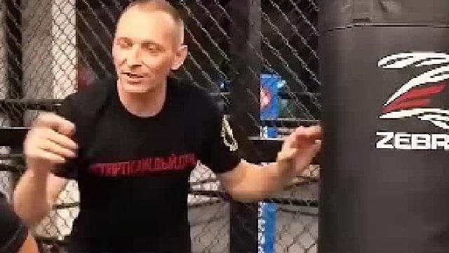 有力道的出拳，是这样的