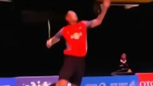 “云想衣裳花想容”