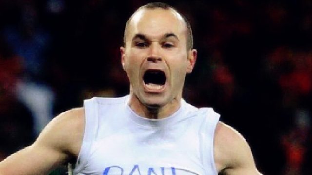 伊涅斯塔名场面：加时凌空抽射绝杀，西班牙世界杯夺冠！