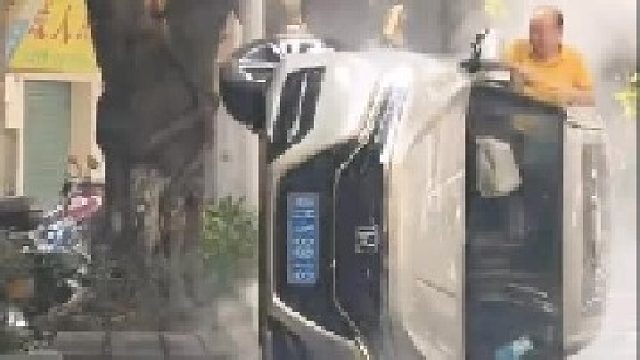 舱门已启，状态欠佳