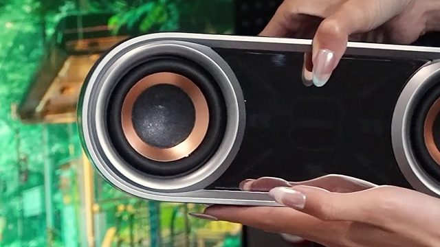 沉浸式电竞体验靠它！3D立体灯效游戏蓝牙音箱