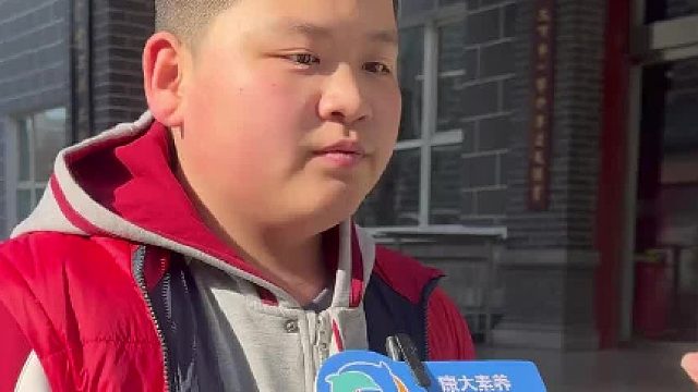 图中一共有几个苹果？