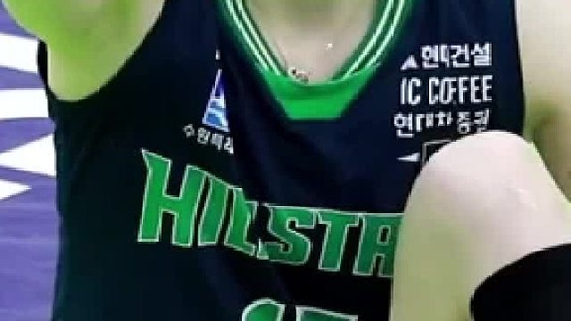 排球女神大白甜女排联赛赛场搞怪花絮