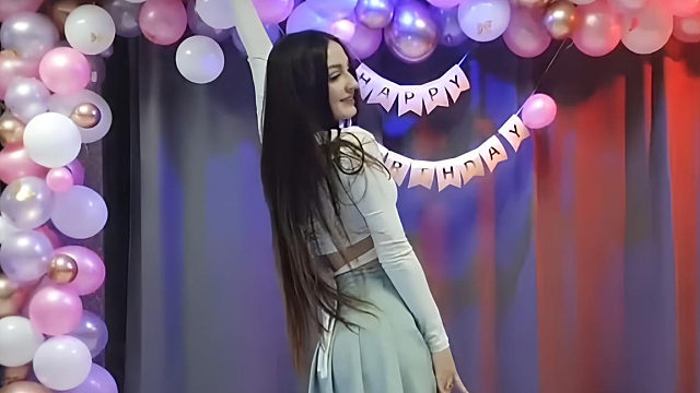 俄罗斯姑娘才艺表演24.02.14_空军(阿妮亚)04