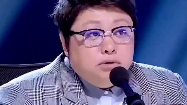 你怎么能如此冒犯，看给韩红气的