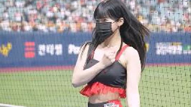 220424韩国职棒拉拉队李多惠