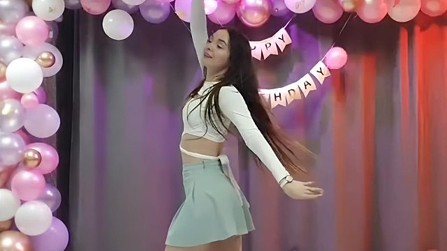 俄罗斯姑娘才艺表演24.02.14_空军(阿妮亚)07