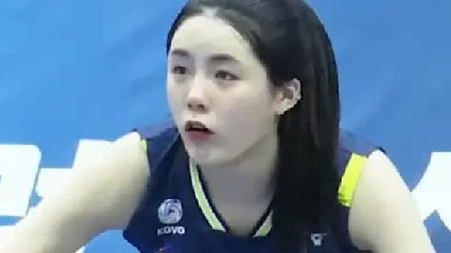 女排姑娘李多英赛后接受采访花絮