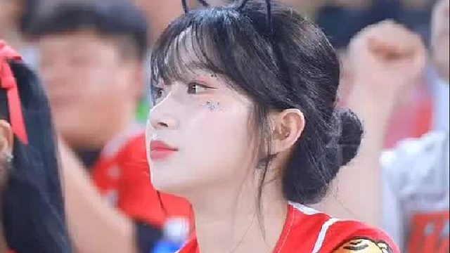 小猫猫主场三振舞