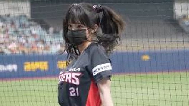 韩国拉拉队李多惠“TOMBOY'((G)I-DLE)