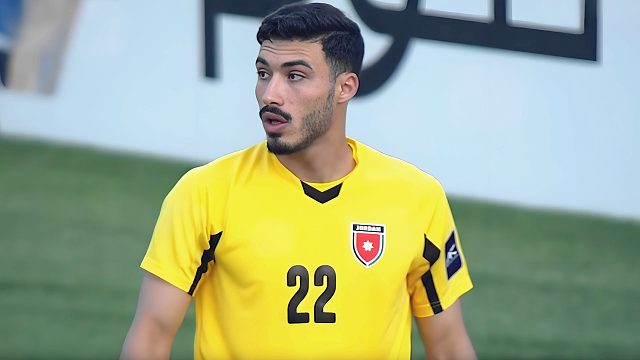 乐极生悲！约旦U23门将扑点后提前庆祝，结果皮球反弹入网