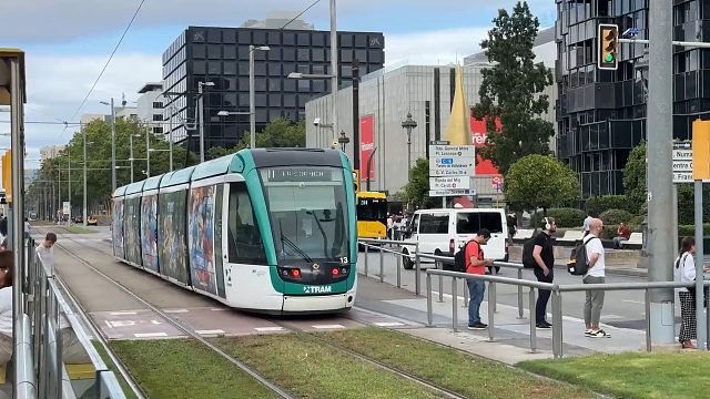 感受地中海 西班牙巴塞罗那市内有轨电车合集