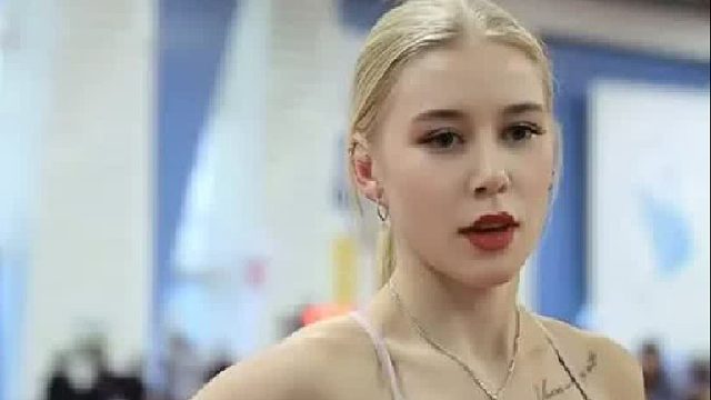 波琳娜又美又飒