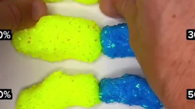 外国小哥哥沉浸式玩史莱姆，看看不同配比的颜色调和结果