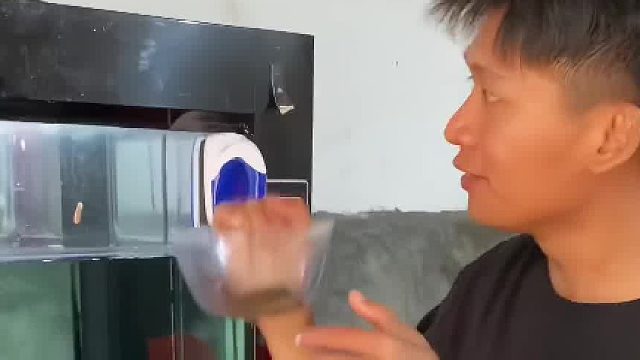 小心把自己电死