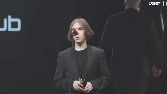 HLTV颁奖典礼——最佳突破手“donk”