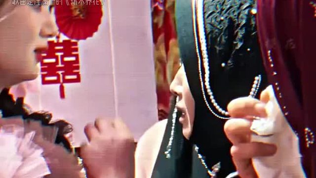 “忽有故人心上过，回首山河已是秋”