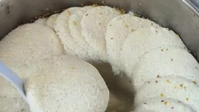 南京街头桂花酒酿冰凉酸酸甜甜超好喝～